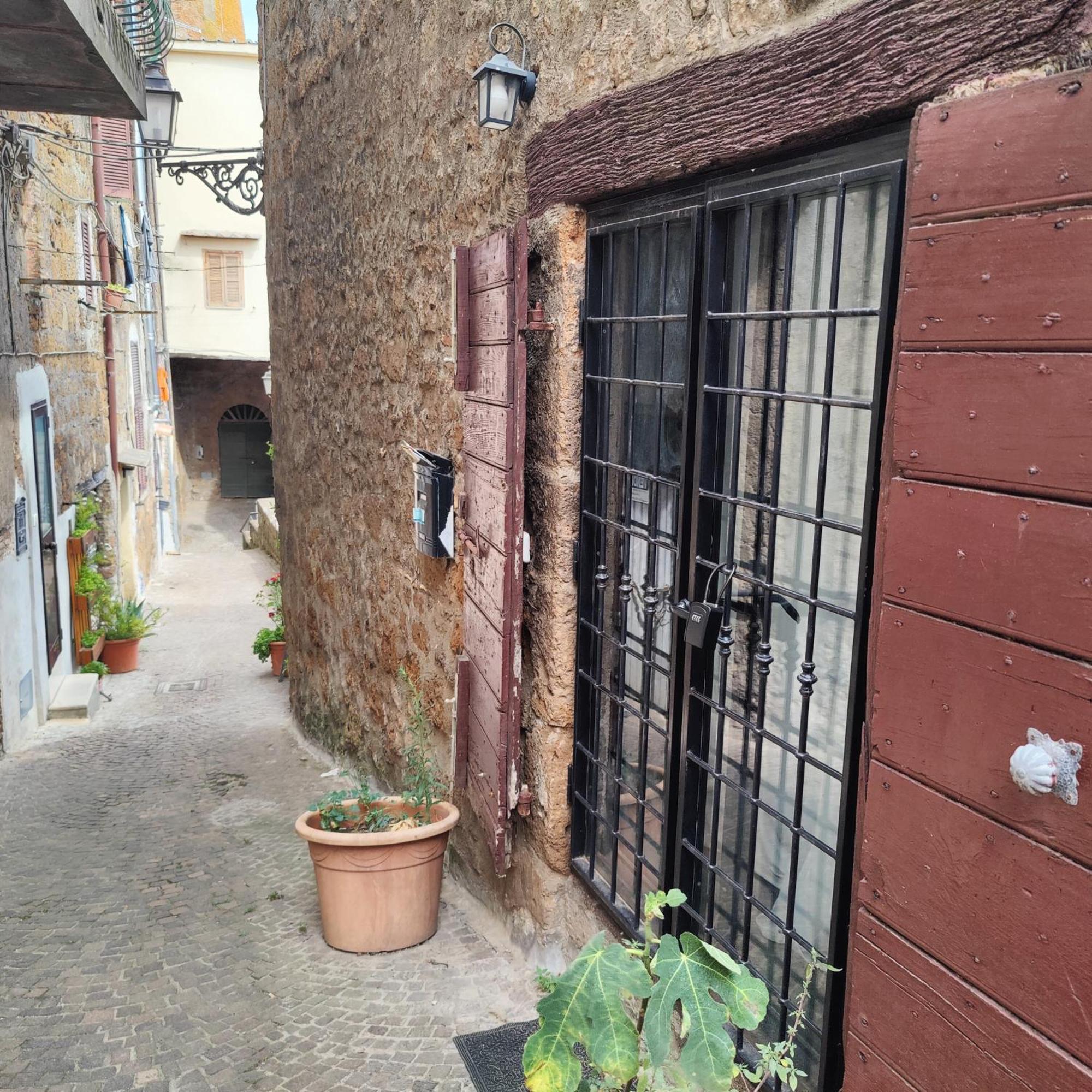 Maestosa Roccaforte Dei Principi, 3 Piani Tutti Per Voi! Sutri Exterior foto