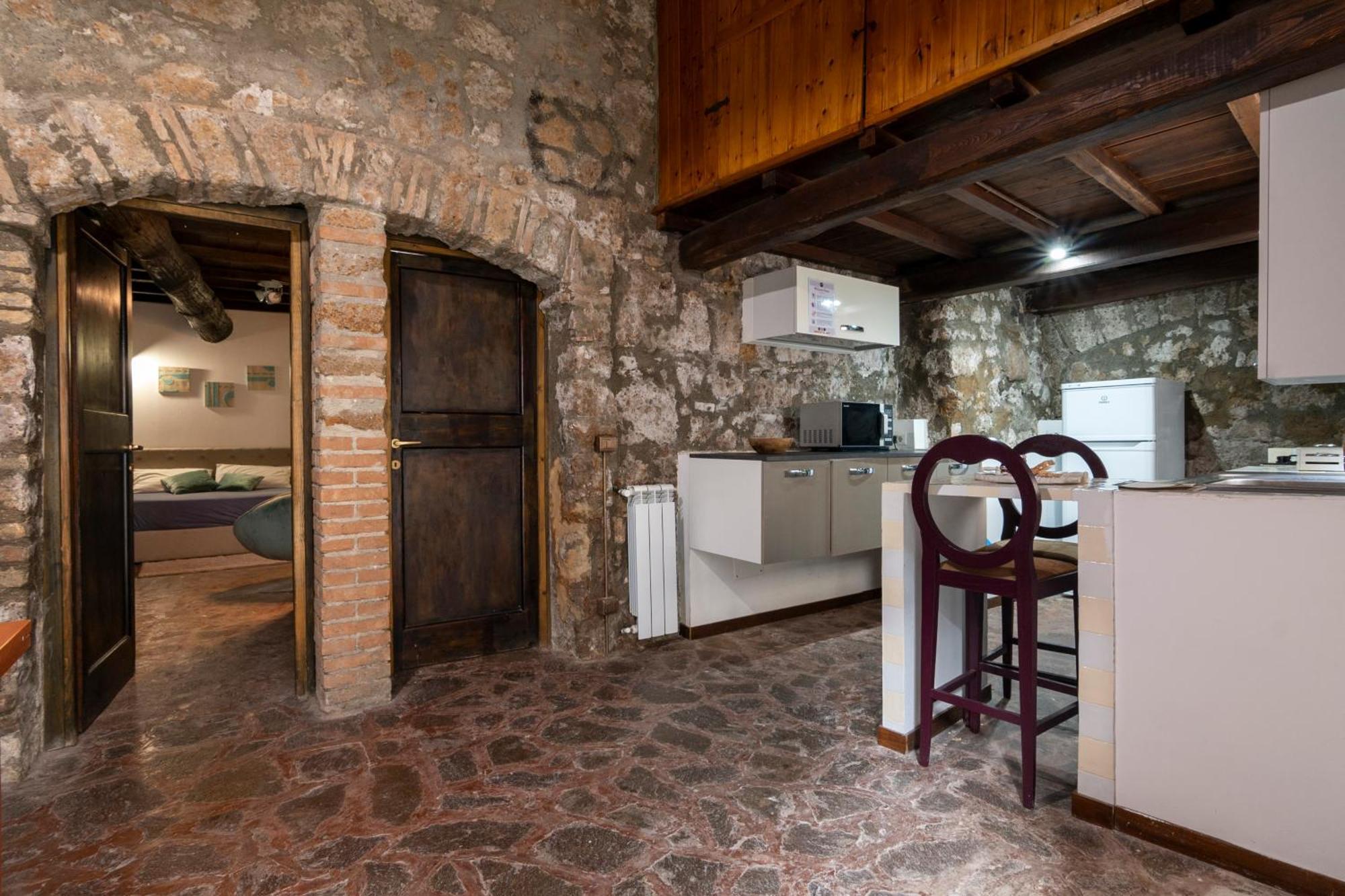 Maestosa Roccaforte Dei Principi, 3 Piani Tutti Per Voi! Sutri Exterior foto